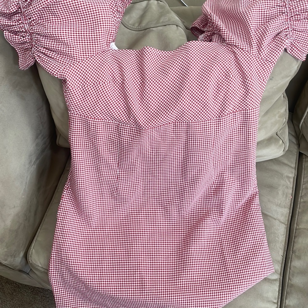 Large mini dress. Red and white checker